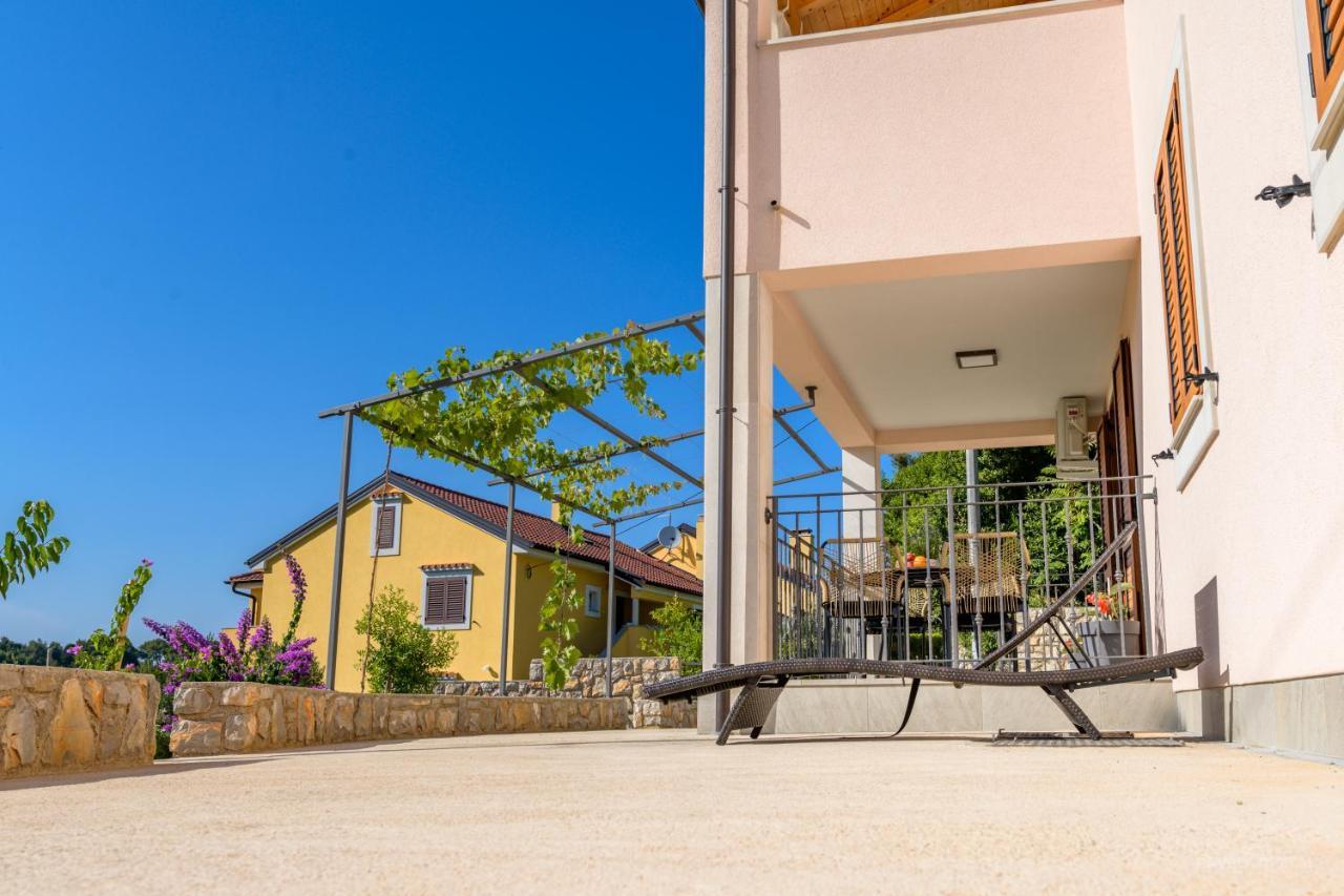 Apartments Horvat Veli Losinj Luaran gambar