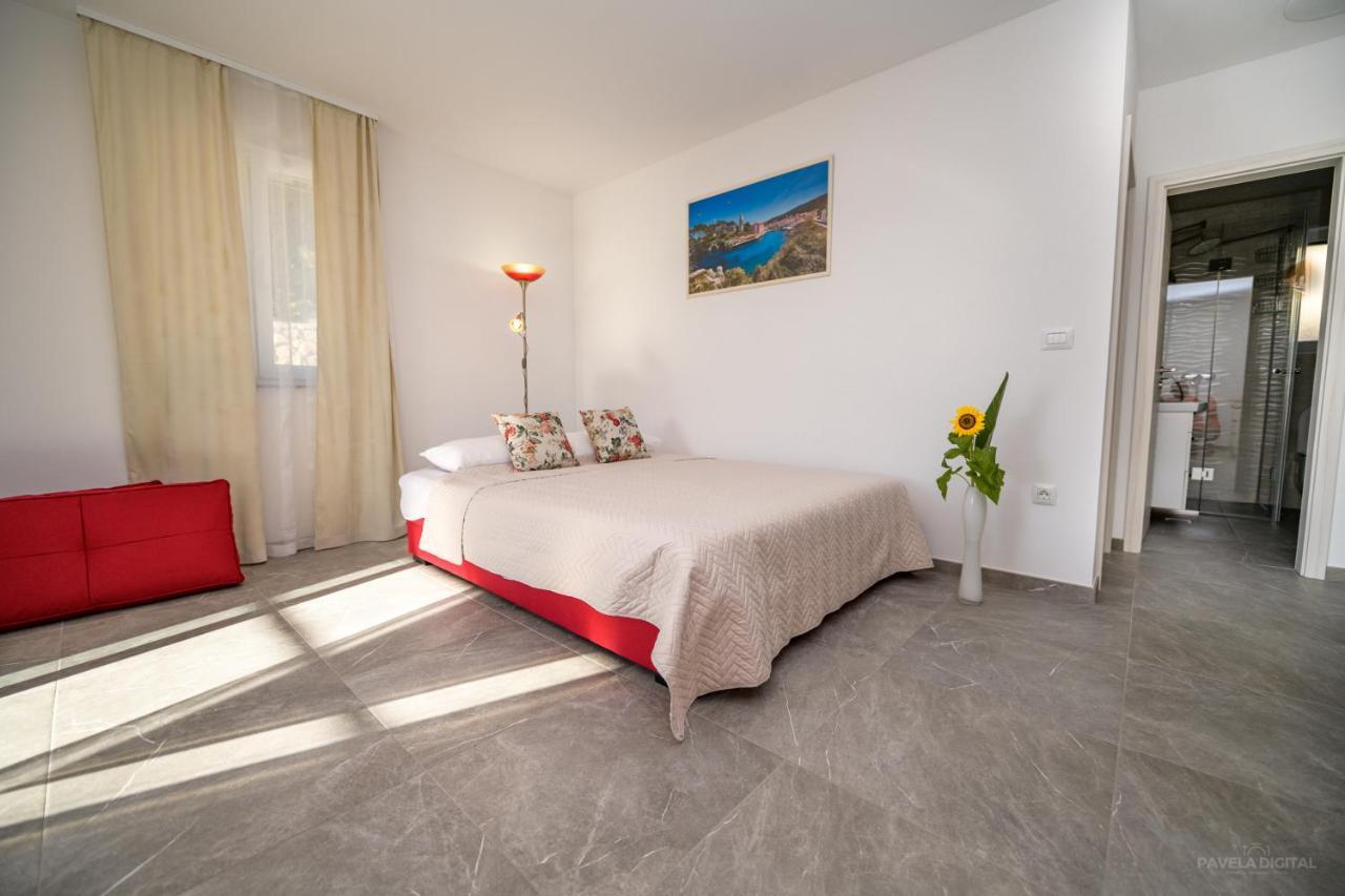 Apartments Horvat Veli Losinj Luaran gambar