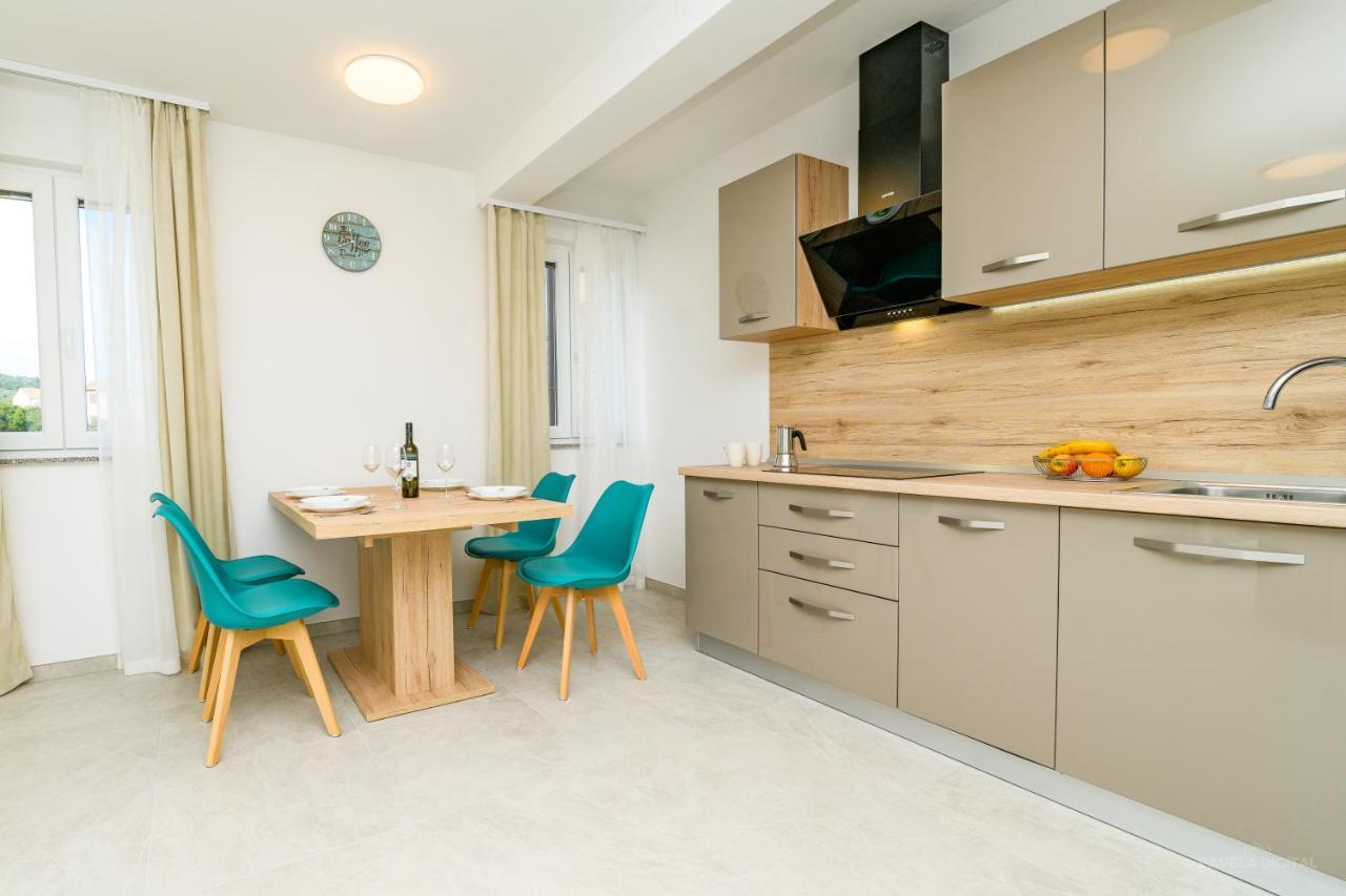 Apartments Horvat Veli Losinj Luaran gambar